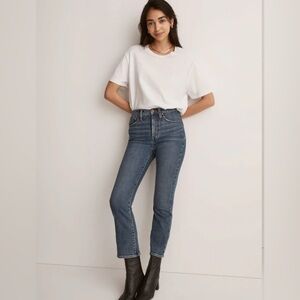 Madwell Cali-Demi-Boot Women's Jeans
Size 28 Blue NWOT